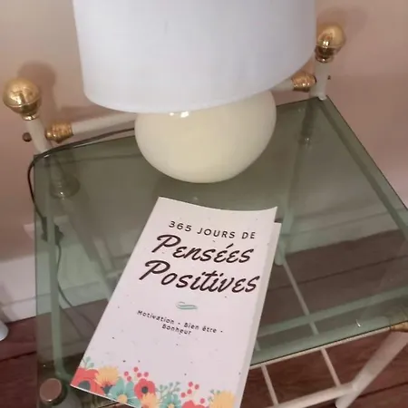 Cedres Bleus De Joany Chez Nathalie Gæstehus 3*