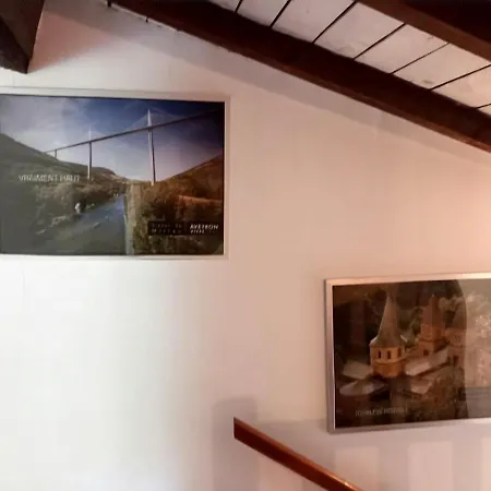 Les Cèdres Bleus De Joany Maison d'hôtes