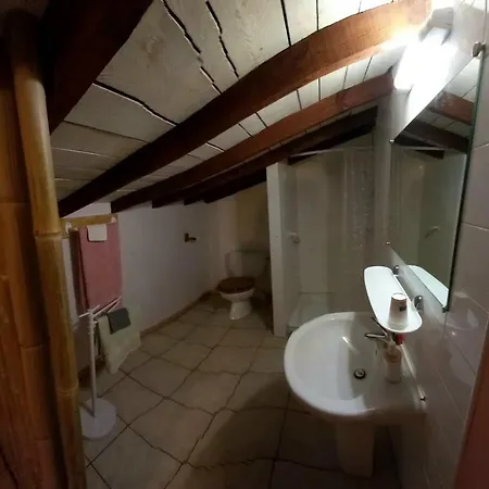 Les Cèdres Bleus De Joany Maison d'hôtes 3*