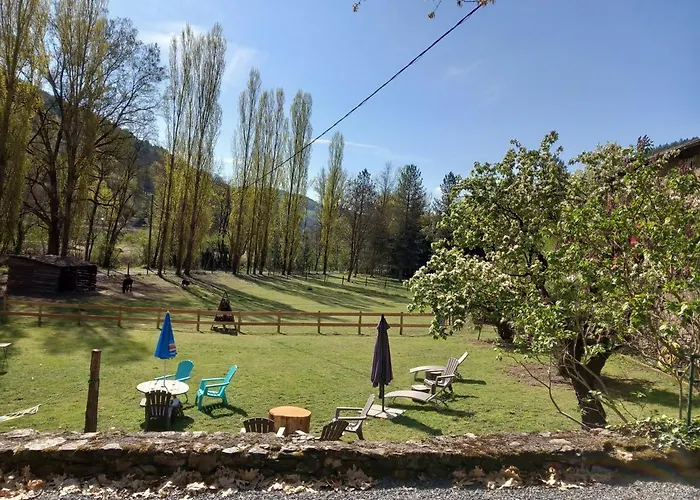 Cedres Bleus De Joany Chez Nathalie 3* Viviez