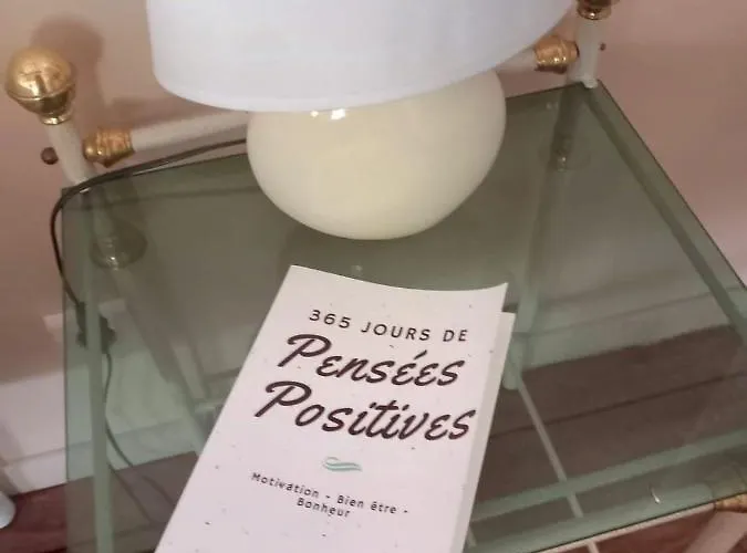 Cedres Bleus De Joany Chez Nathalie ゲストハウス 3*