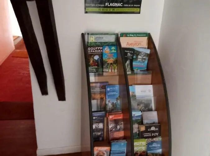 ゲストハウス Cedres Bleus De Joany Chez Nathalie Viviez