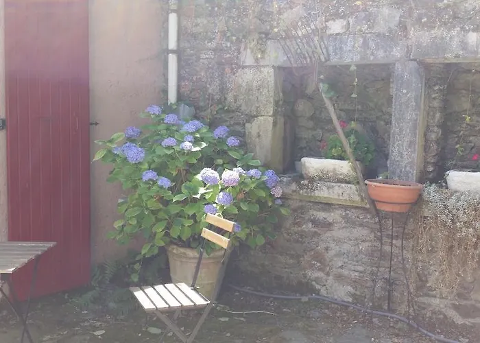 ゲストハウス Cedres Bleus De Joany Chez Nathalie